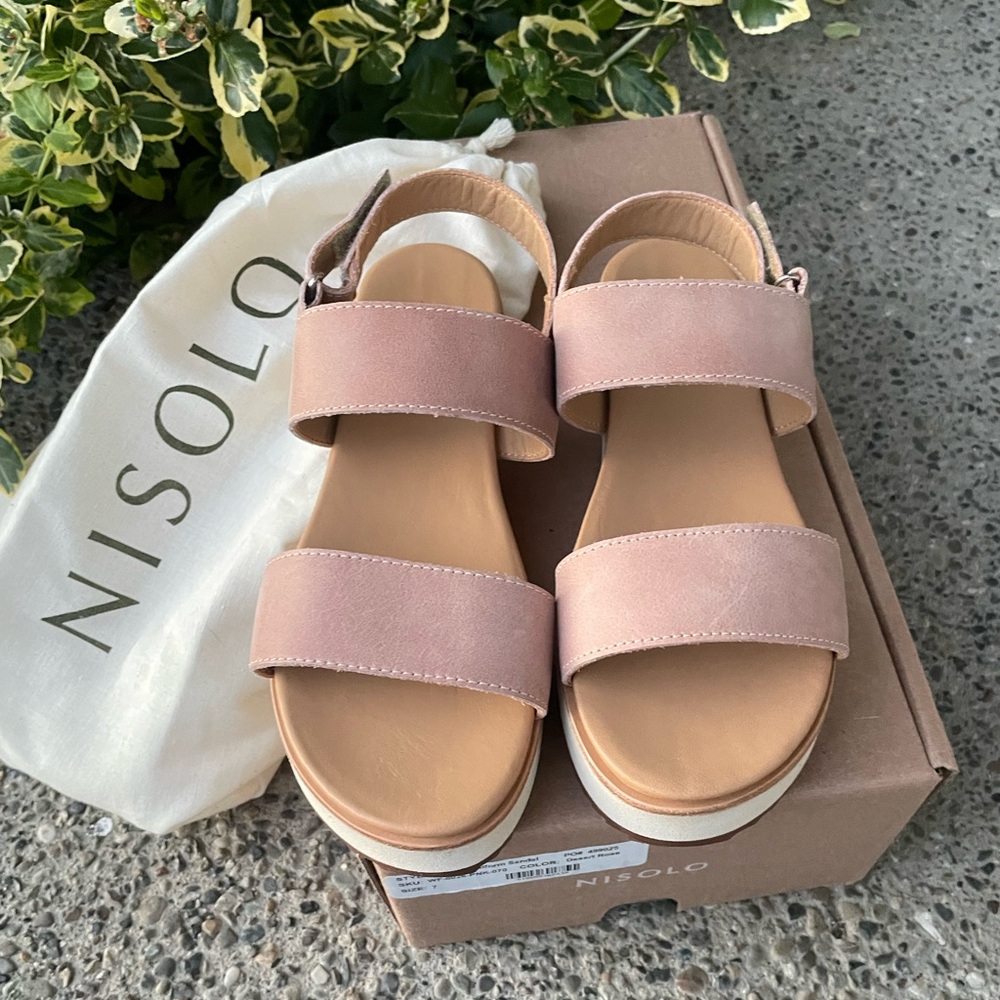 NWT Nisolo Flatform Sandal Rose 7